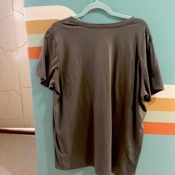 "get me outta here" olive green tee (size XL) - Picture 5 of 5